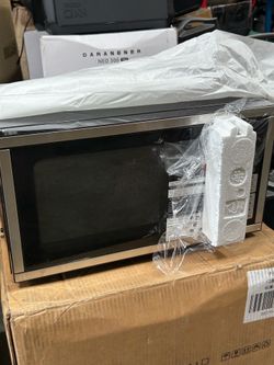 Microwave oven new in box