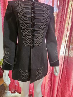 Hermoso abrigo de mujer