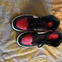 Air jordan 1 bred toe