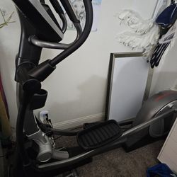 Proform Elliptical Smart Strider 8.0