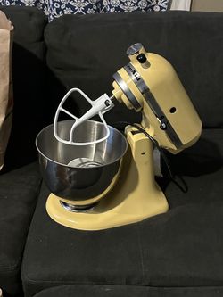 Artisan® Series 5 Quart Tilt-Head Stand Mixer with 
