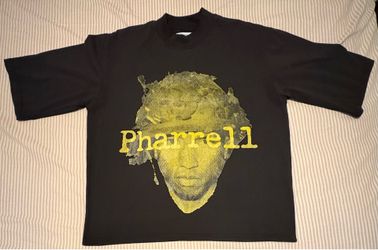 Cropped Pharrell T size L