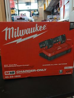 Milwaukee New  Dual Fast Charger - No Battery