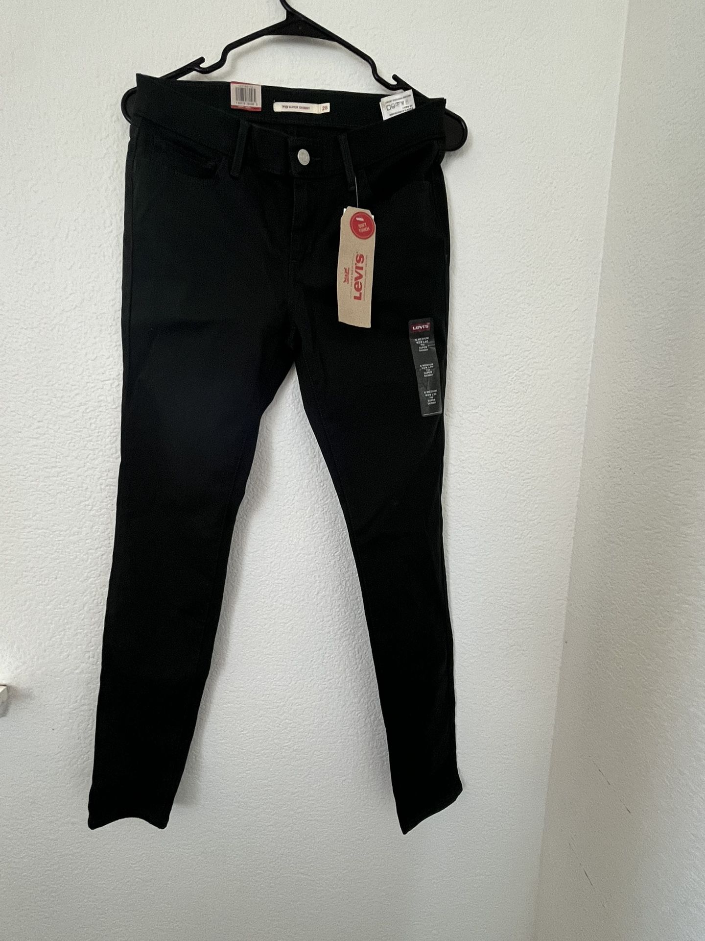 Forest Green Levi’s Pants Skinny 28 X 30