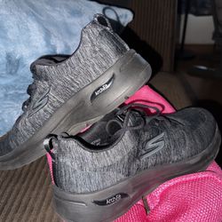 Skechers Archfit Black Sneakers Women Size 8.5 US