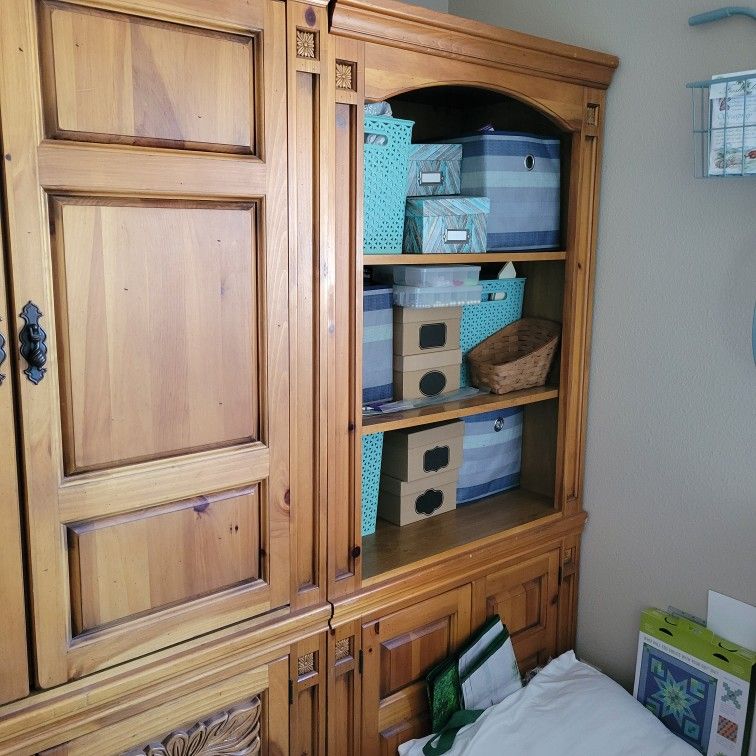Broyhill Wall Unit