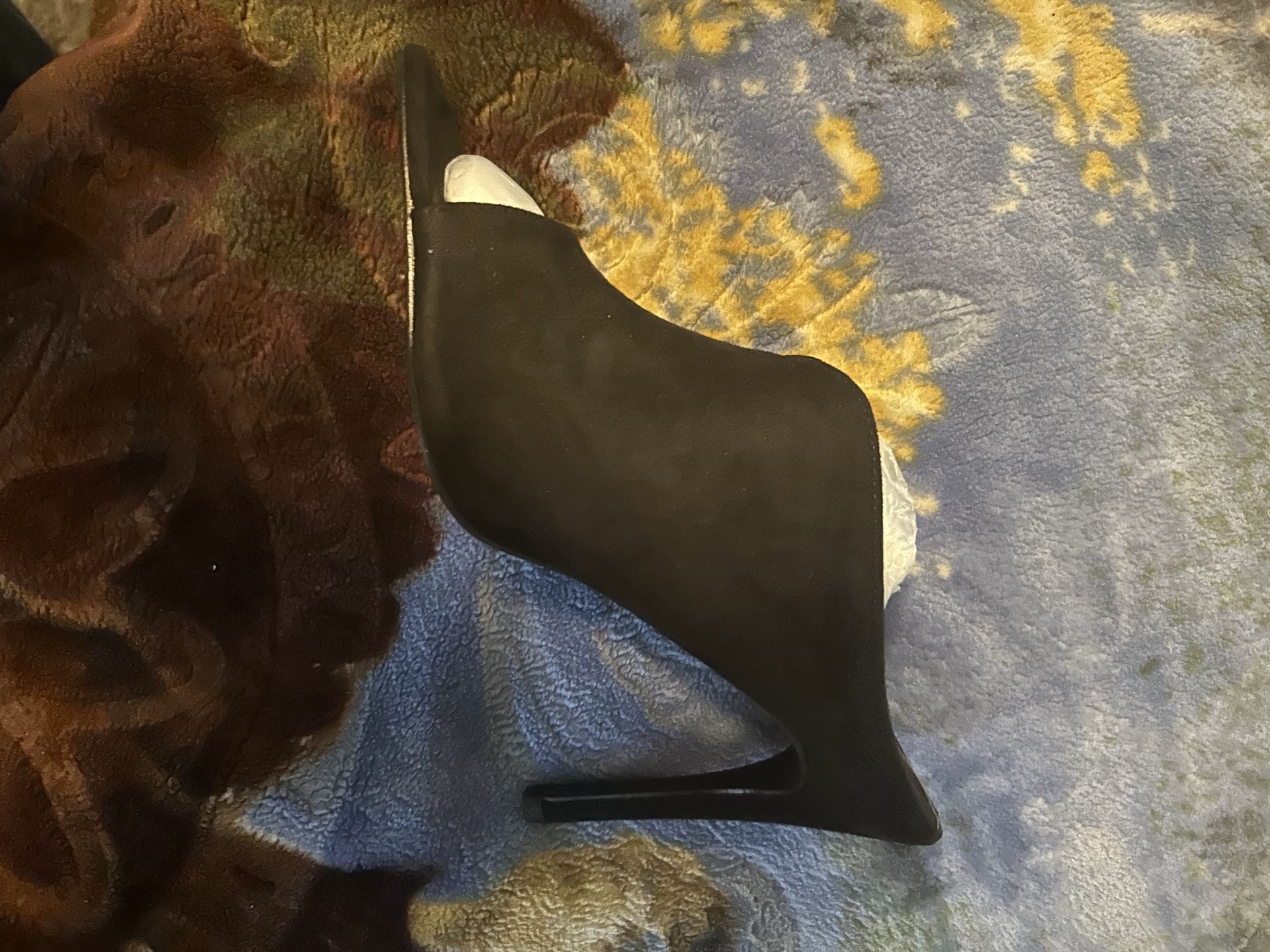 Heels size 7-9.5