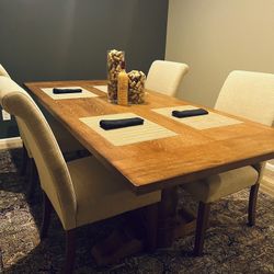 BEAUTIFUL Oak Dining Table