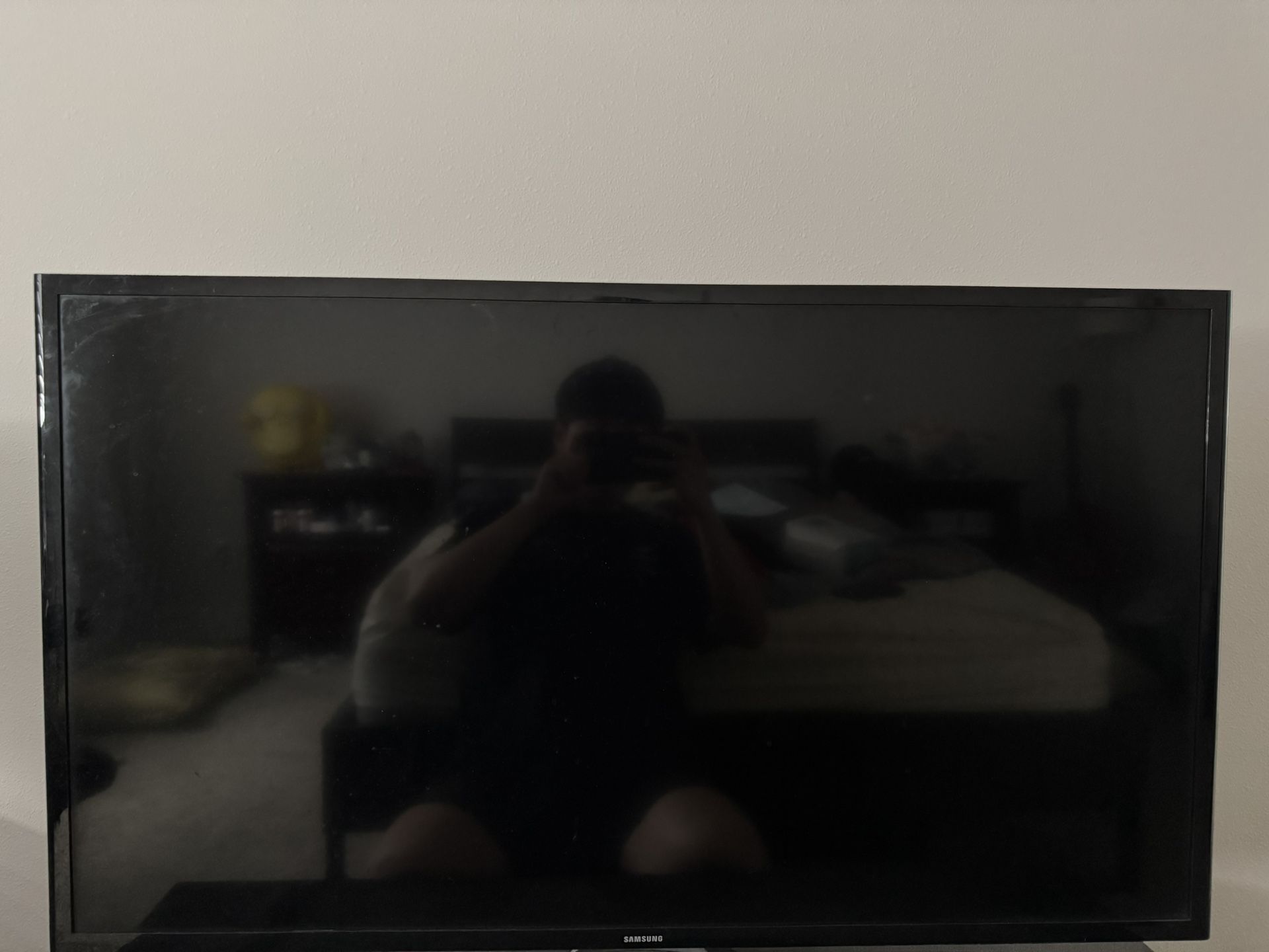 Samsung 40in Smart TV