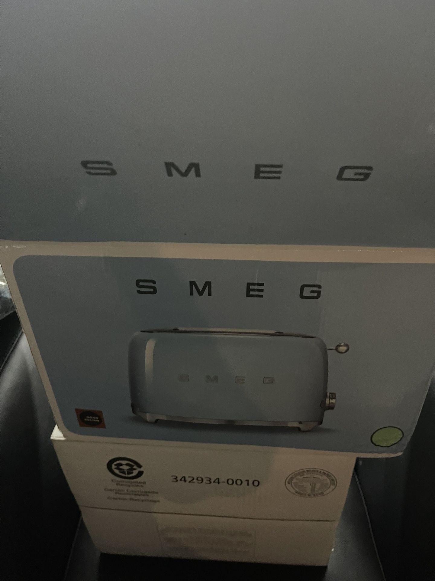 Smeg Retro Toaster for Sale in Long Beach, CA OfferUp