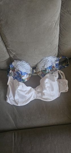 Set Of 2  Bras 