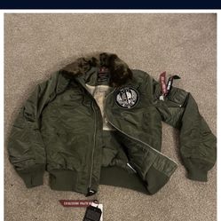 Size LARGE - NWT Alpha Industries B-15 Flight Jacket with removable collar-Task Force edition  (Call Of Duty Limited Edition) OBO