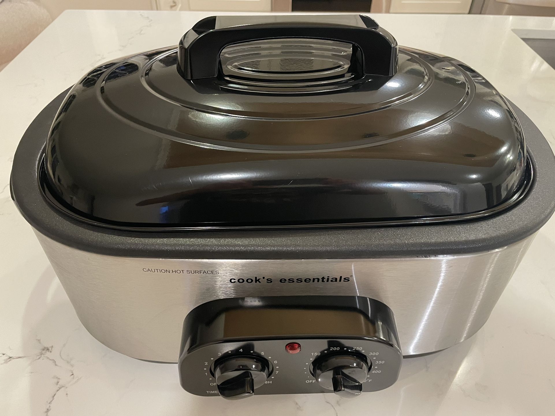 Cook's Essentials roaster oven 20 Qt, Never Used