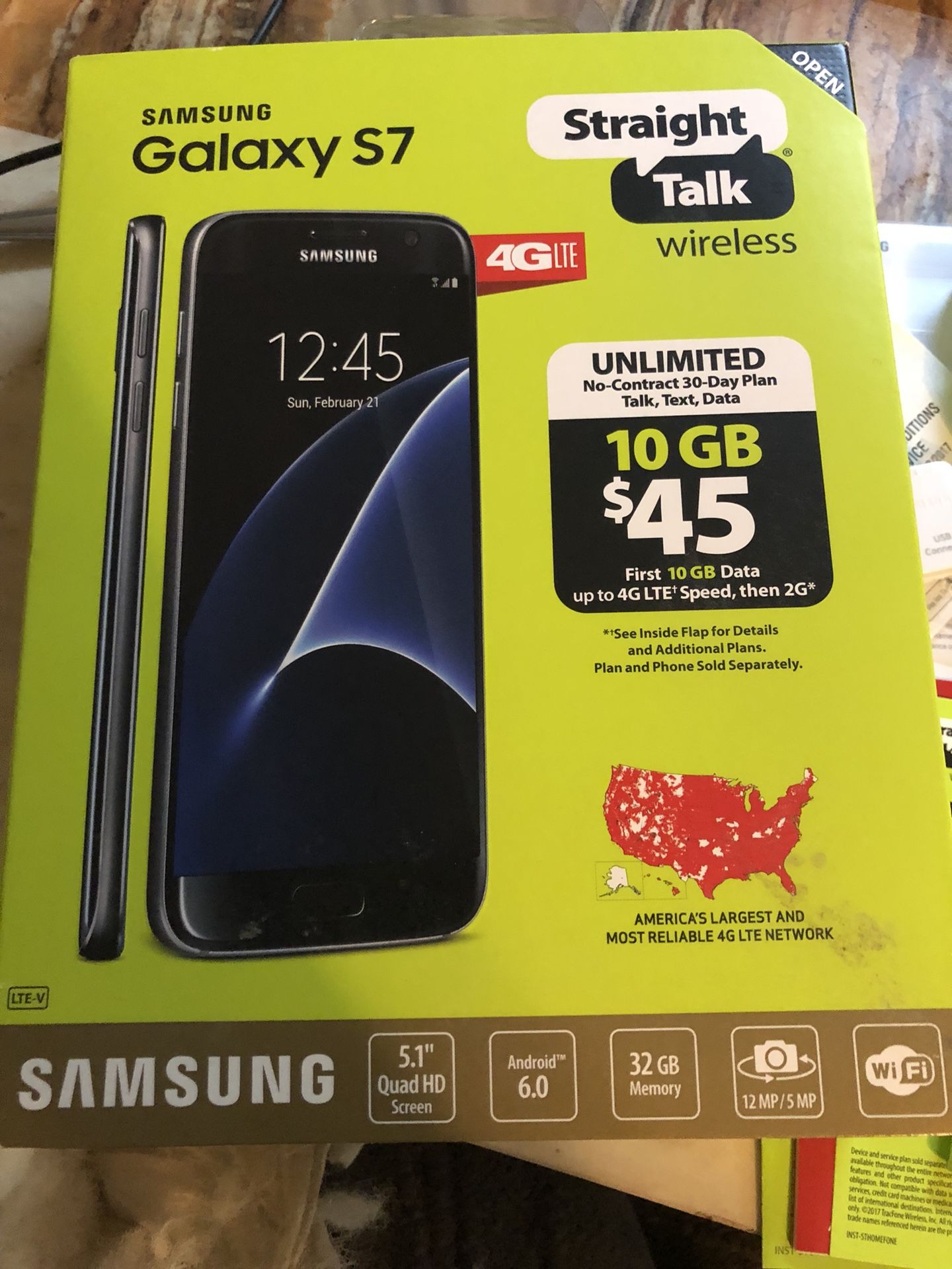 Brand new. Samsung Galaxy S7. Straight Talk