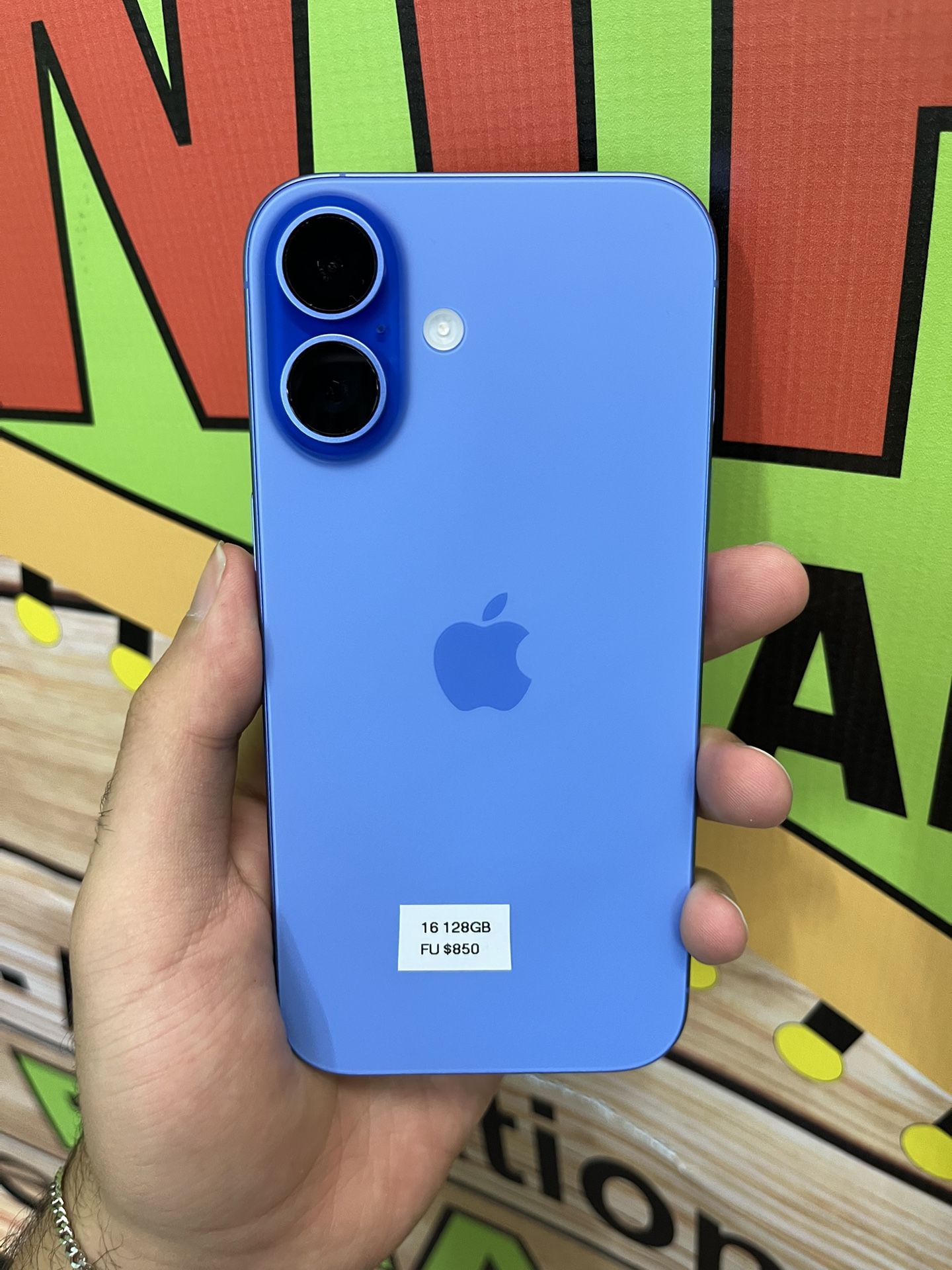 iPhone 16