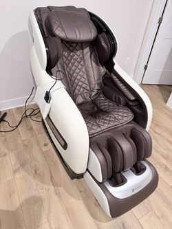 2025 Orest OR 8500 Massage Chair Like New Zero Gravity White Brown - Herndon, VA