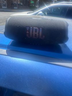 JBL charge 5