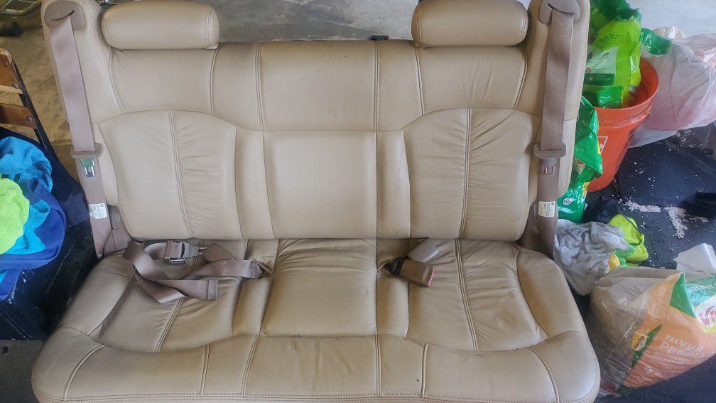3rd Row Seat 2000-2006 Chevy Suburban 