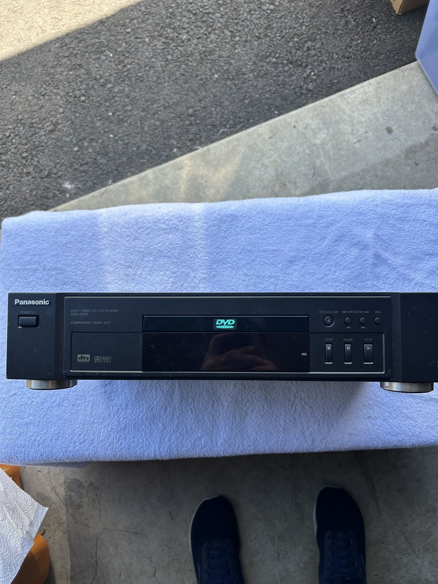 Panasonic DVD-A120 Dolby Digital Compact Disc Video DVD/CD Player 120V