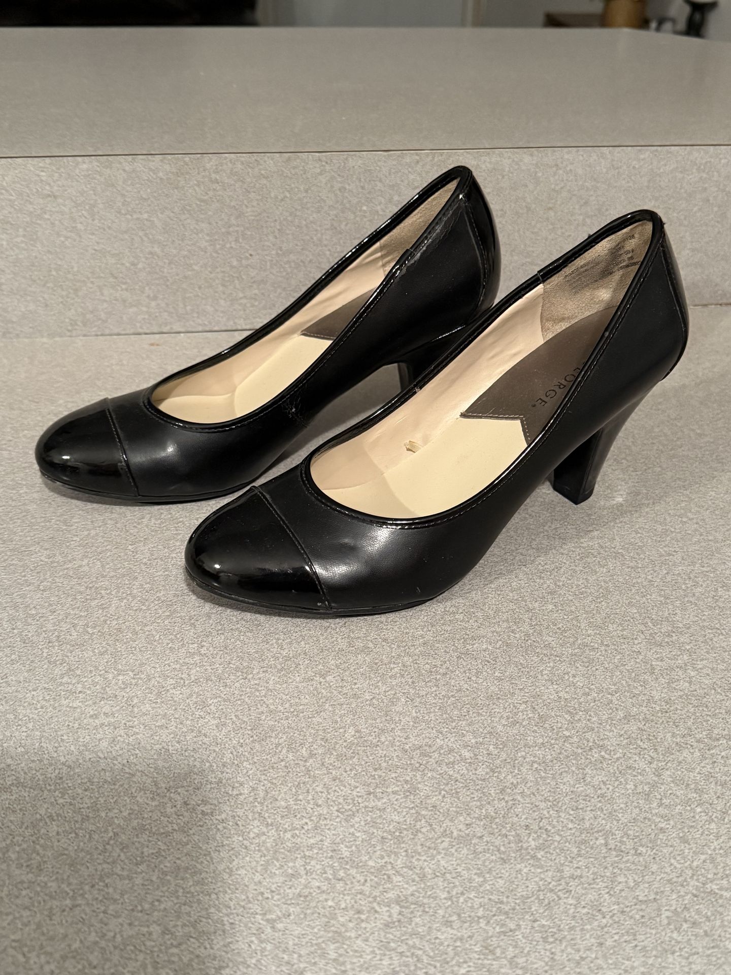 Women's George heeled shoes size 9