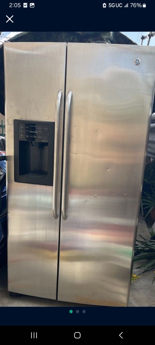 Fridge In Working Condition Delivery Available 