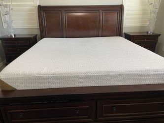 King size bed