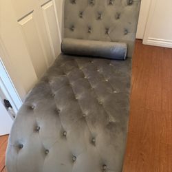 Upholstered Chaise Lounge Chair