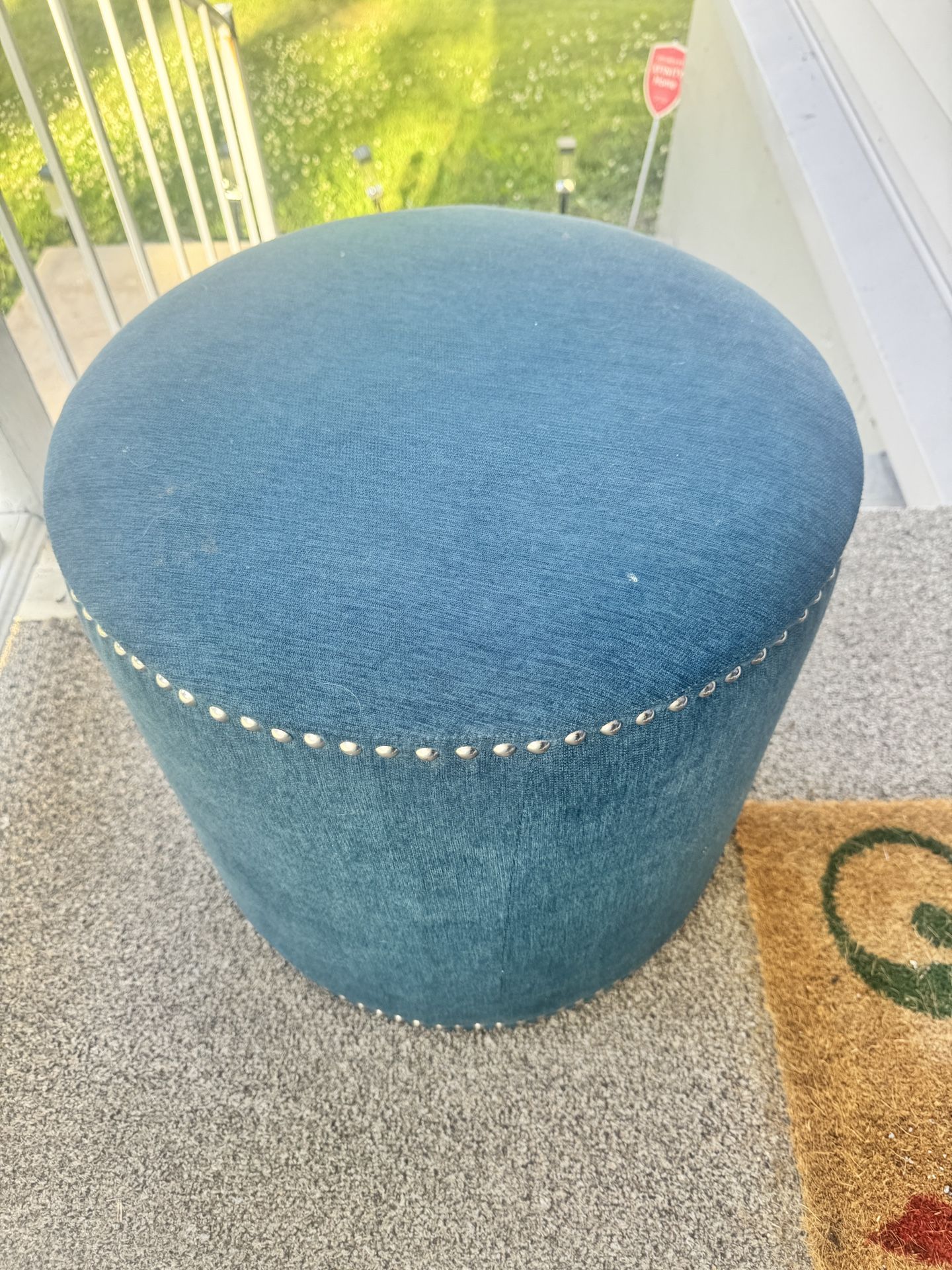Blue/green Ottoman Or Chair