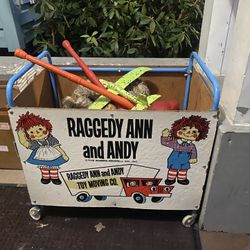 Raggedy Ann And Andy Toy Bin