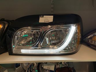 Freightliner Century Headlamps L or R