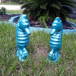 Solid Concrete Seahorse Set