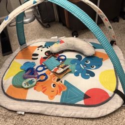 Baby Einstein 4-in-1 Kickin’ Tunes Activity Mat