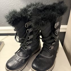 Sorel Boots.. Great Condition!!