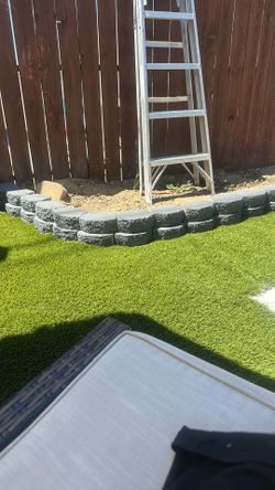 Retaining wall bricks