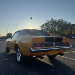 Ford Mustang 73