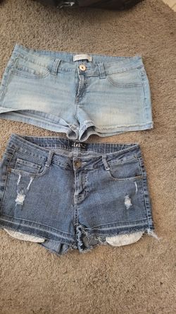 Shorts Size 9