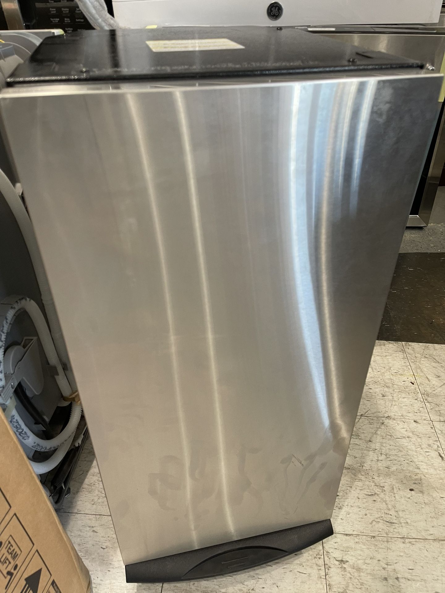 BUILT IN TRASH COMPACTOR WITH BAGS..$500