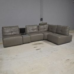 Leather Sectional Couch With Recliner 