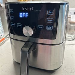 Instant Pot Air Fryer 4 Quart In Very Good Condition 