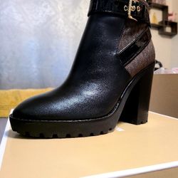 Micheal Kor Leather Ankle Boot