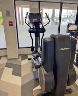 LifeFitness Elevation Series Elliptical