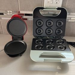 Kitchen Essentials Set – Pancake Griddle, Donut Maker, Onion Chopper, Oil/Vinegar Bottle & 14-Jar Spice Rack