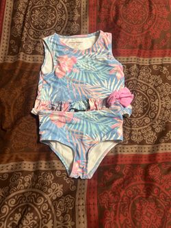 Baby clothes more in description