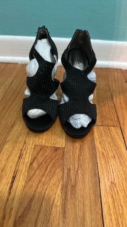 Glitz and Glam Dress shoe peep toe 6 1/2
