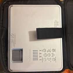 Toshiba Projector D2