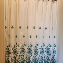 ANTHROPOLOGIE Cotton shower curtain