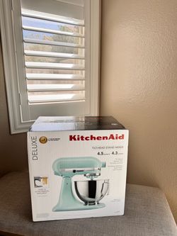 KitchenAid Mixer (NEW)