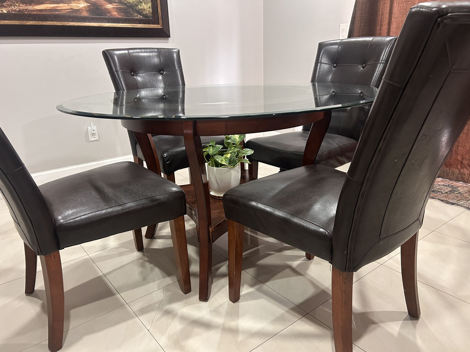 Round Wood & Top Glass Dining Table w/ Chairs
