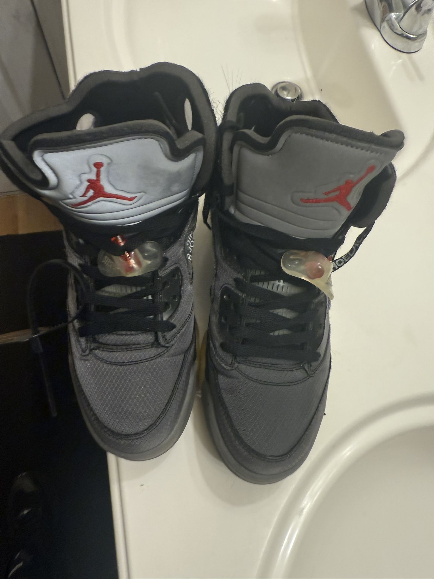 Off- white jordan 5s
