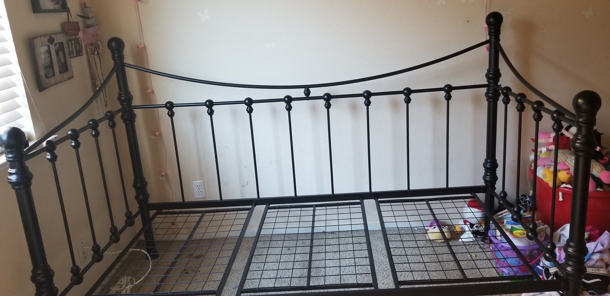 Twin bed frame good condition
